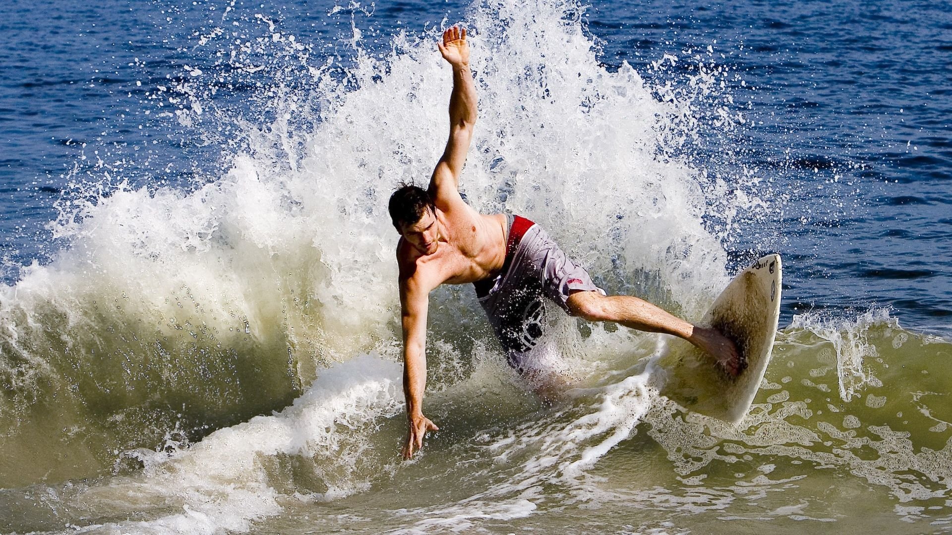 【智能裁判引领新潮流】未来比赛是否会“由机器决定”？，足球智能裁判